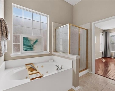 2023 Nottingham Place - Photo Thumbnail 13