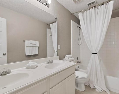 2023 Nottingham Place - Photo Thumbnail 19