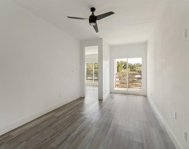 9495 Timberleaf Drive - Photo Thumbnail 11