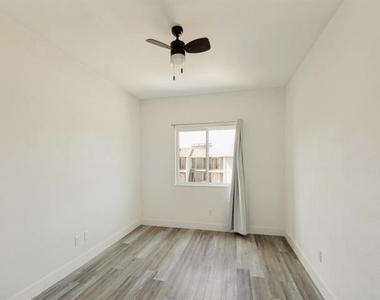 9495 Timberleaf Drive - Photo Thumbnail 20