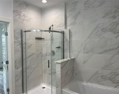 9495 Timberleaf Drive - Photo Thumbnail 6
