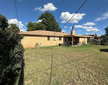 4642 Bruce Drive - Photo Thumbnail 19