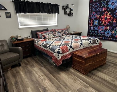 4642 Bruce Drive - Photo Thumbnail 14