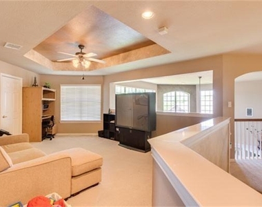 5403 Exeter Drive - Photo Thumbnail 7