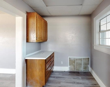 407 W Main Street - Photo Thumbnail 33