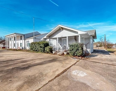 407 W Main Street - Photo Thumbnail 34
