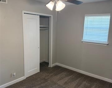 2514 Greenway Street - Photo Thumbnail 12