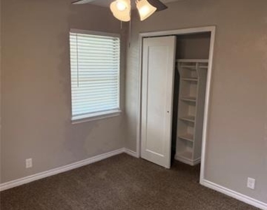 2514 Greenway Street - Photo Thumbnail 14