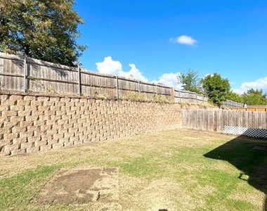 2312 Gabriel Drive - Photo Thumbnail 18