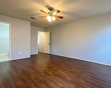 2312 Gabriel Drive - Photo Thumbnail 8