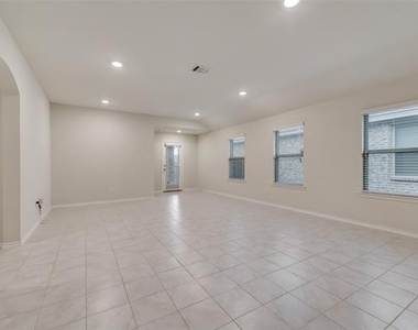 1302 Meadow Creek Drive - Photo Thumbnail 4