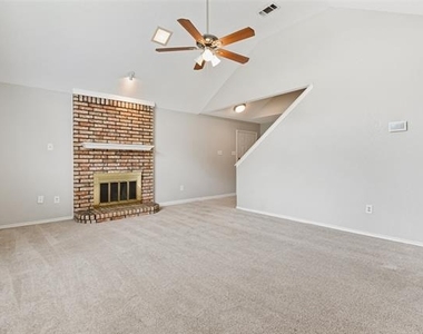 2032 Greenview Drive - Photo Thumbnail 1