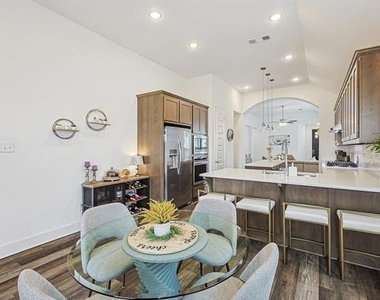 2340 Gray Drive - Photo Thumbnail 7