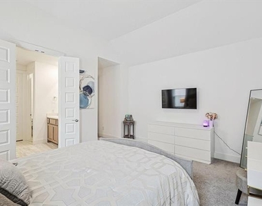 2340 Gray Drive - Photo Thumbnail 9