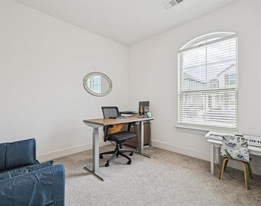 2340 Gray Drive - Photo Thumbnail 14
