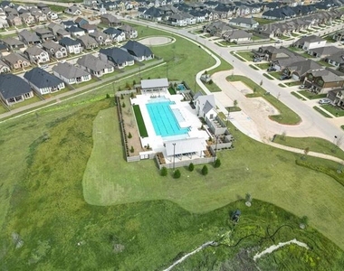 2340 Gray Drive - Photo Thumbnail 17