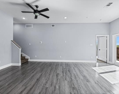 1701 Belzise Terrace - Photo Thumbnail 10