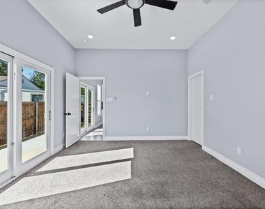 1701 Belzise Terrace - Photo Thumbnail 13