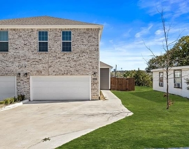 1701 Belzise Terrace - Photo Thumbnail 32