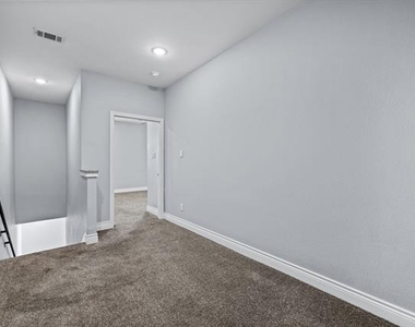 1701 Belzise Terrace - Photo Thumbnail 27