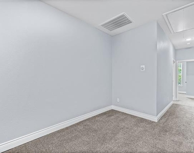 1701 Belzise Terrace - Photo Thumbnail 19