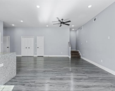 1701 Belzise Terrace - Photo Thumbnail 11