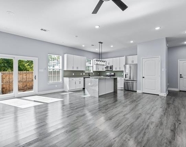 1701 Belzise Terrace - Photo Thumbnail 9