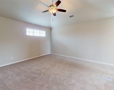 4213 Wellesley Avenue - Photo Thumbnail 9