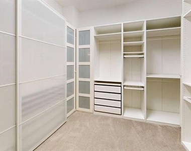 4213 Wellesley Avenue - Photo Thumbnail 21