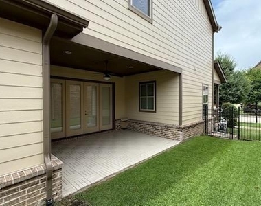 4213 Wellesley Avenue - Photo Thumbnail 26
