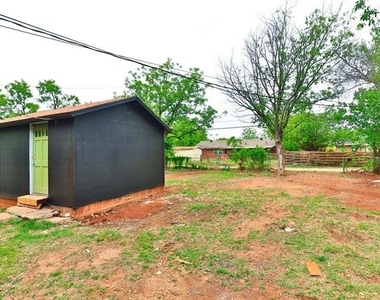 1634 Briarwood Street - Photo Thumbnail 17