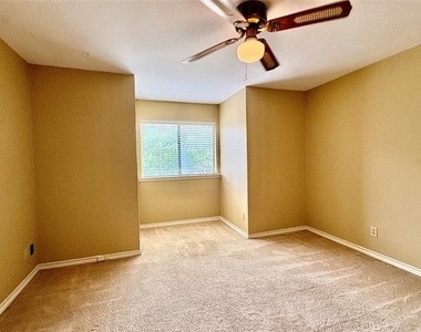 3117 Sandy Trail Lane - Photo Thumbnail 33