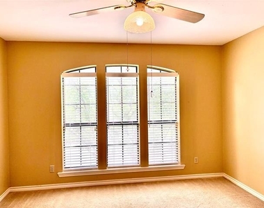 3117 Sandy Trail Lane - Photo Thumbnail 30