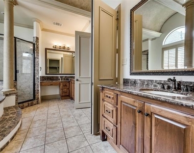 2207 Kings Pass - Photo Thumbnail 21