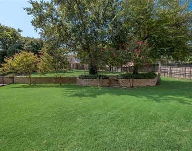 2207 Kings Pass - Photo Thumbnail 2