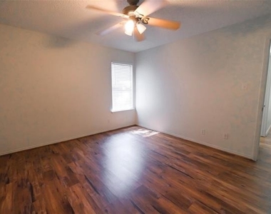 3705 Bryce Avenue - Photo Thumbnail 10