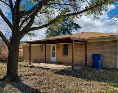 502 Brown Street - Photo Thumbnail 24