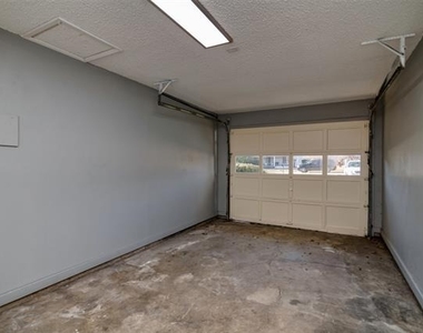 502 Brown Street - Photo Thumbnail 20