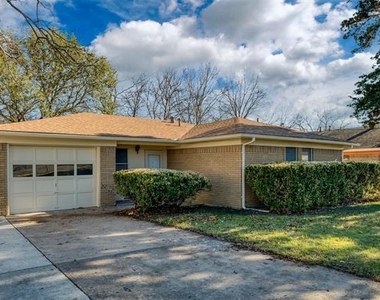 502 Brown Street - Photo Thumbnail 1
