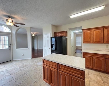 723 Sumner Drive - Photo Thumbnail 27