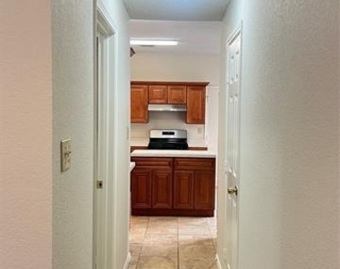 723 Sumner Drive - Photo Thumbnail 29