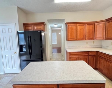 723 Sumner Drive - Photo Thumbnail 28
