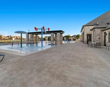 2911 Teak Drive - Photo Thumbnail 18
