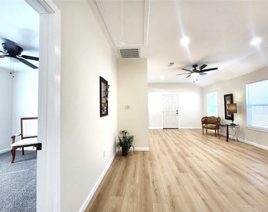 4205 Stuart Street - Photo Thumbnail 13