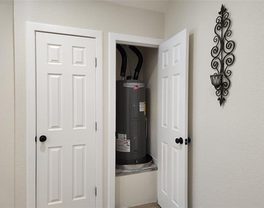 4205 Stuart Street - Photo Thumbnail 18
