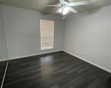 12480 Abrams Road - Photo Thumbnail 7