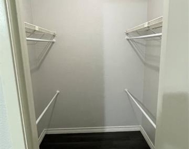 12480 Abrams Road - Photo Thumbnail 9