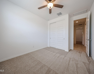 25183 N 172nd Drive - Photo Thumbnail 12