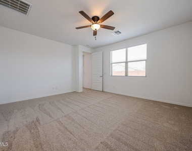 25183 N 172nd Drive - Photo Thumbnail 8