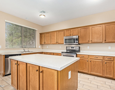 504 N Swallow Lane - Photo Thumbnail 13